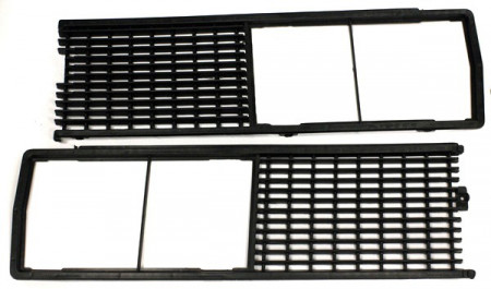 Решетка радиатора ВАЗ-2106 (к-т лев+прав) черная