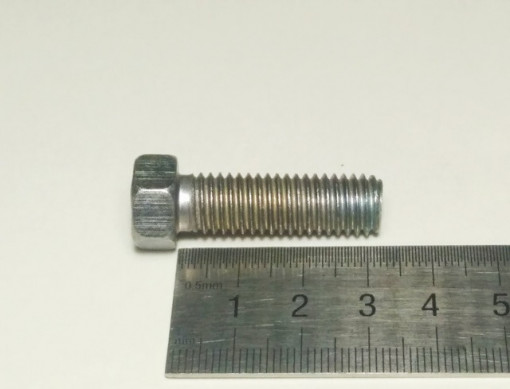 Болт М10х1,5х 32 рулевого механизма Волга, кронштейна приемной трубы Газель