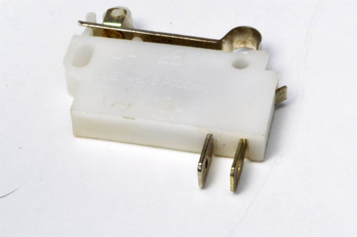 Микровыключатель карбюратора К-151