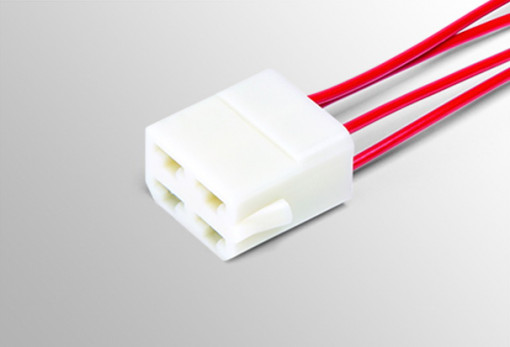 Разъем 4-х конт. гнездовой (мама), серия 6.3 мм с проводом 1,0 мм²