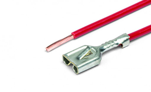 Разъем гнездовой (мама), серия 6,3 мм с фиксирующим элементом с проводом