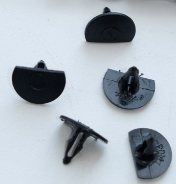 Клипса ВАЗ обивки двери ВАЗ-2106 (накладки двери)