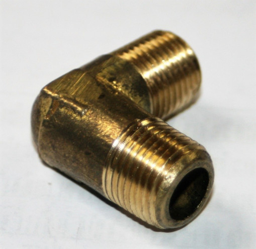 Угольник К18хМ16*1,5 наружная резьба топливозаборника К..З-4310, 5320, 65111