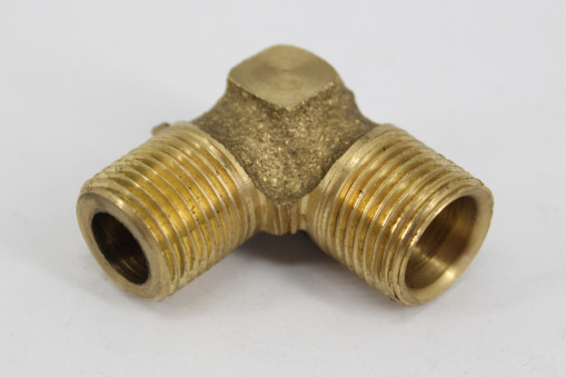 Угольник К18хМ18*1,5 К..З ввертный компрессора