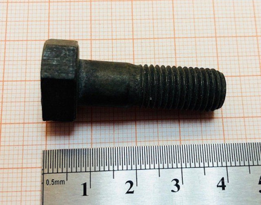 Болт М10х1,25х 26 К..З полумуфты отбора мощности к/вала (кл.проч. 12.9)