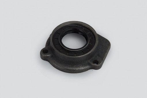 Крышка РК УАЗ-3741, Патриот, Хантер подшипника вала привода переднего моста в сборе с манжетой