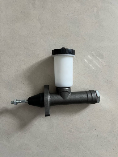 Цилиндр сцепления главный УАЗ-469, 3151 с бачком