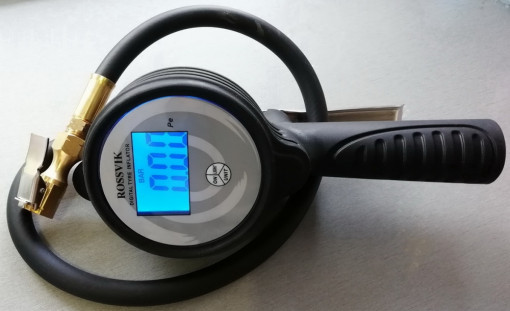 Пистолет для подкачки колес ROSSVIK с электронным манометром