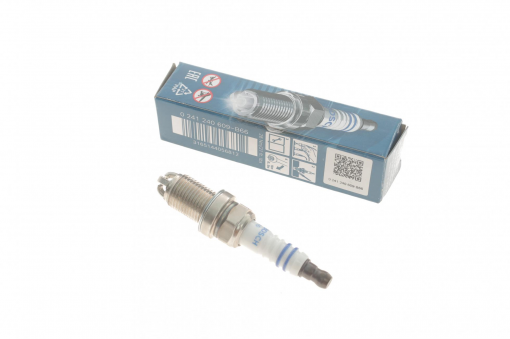 Свеча зажигания CITROËN, DACIA, FIAT, INFINITI, NISSAN, PEUGEOT, RENAULT, VAG (7447)